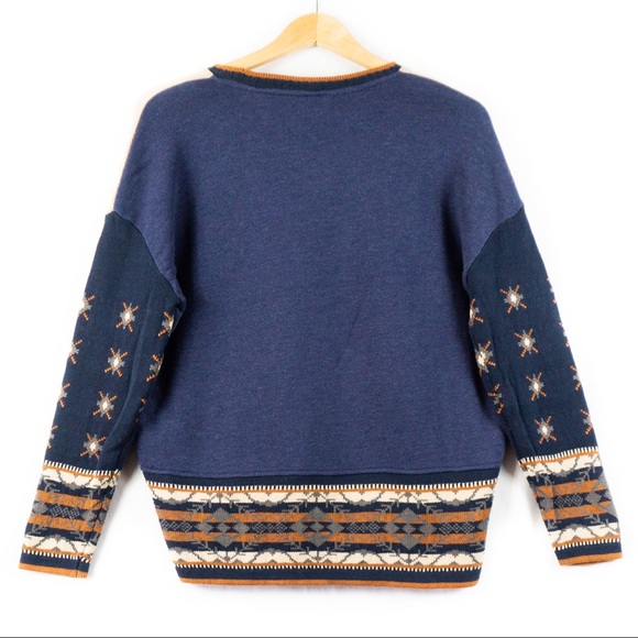 Comfy Knit Women's Fashion Weekend Graphic Sweater - Picture 5 of 6